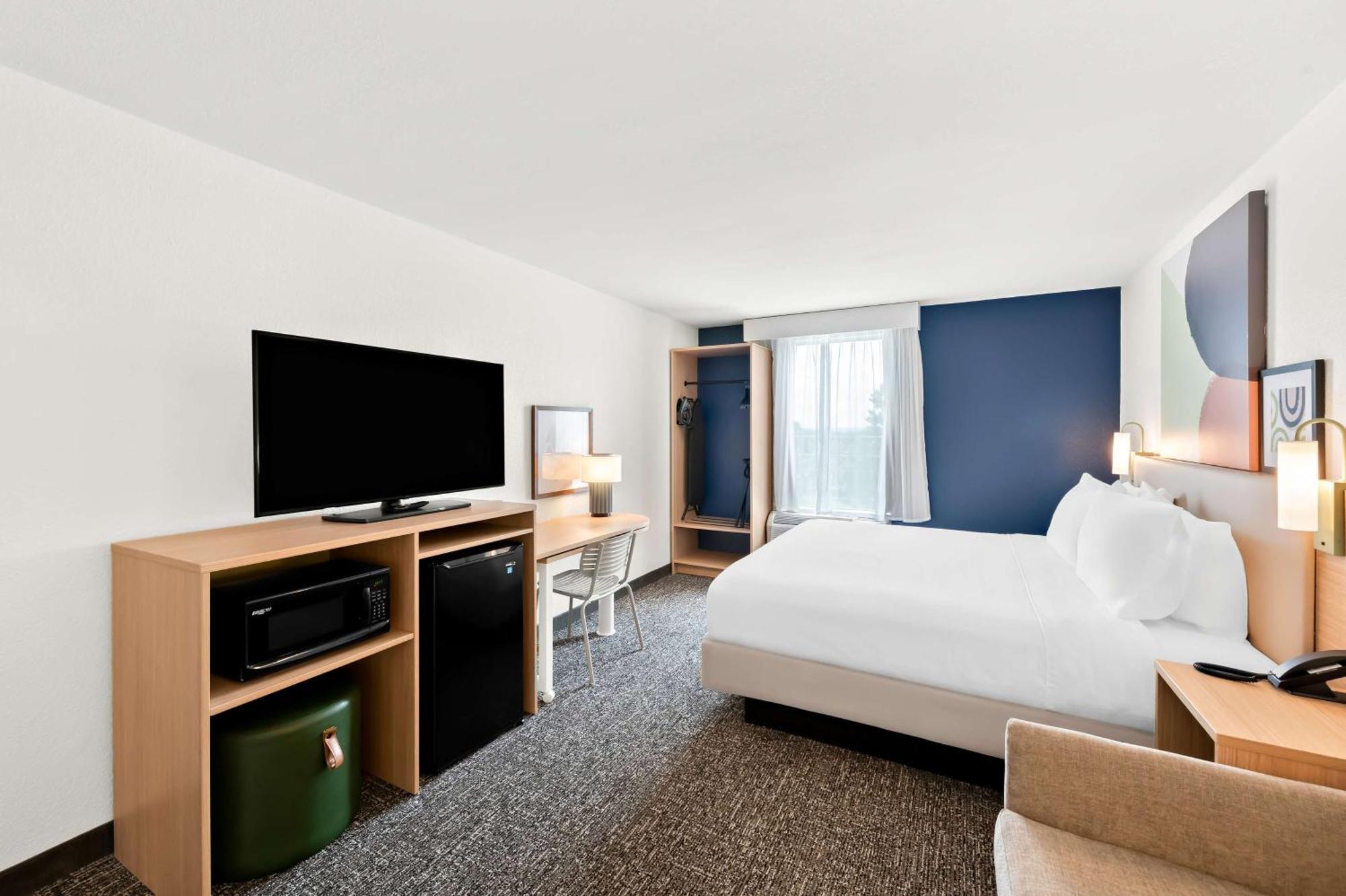 Spark By Hilton Branson Meadows Luaran gambar