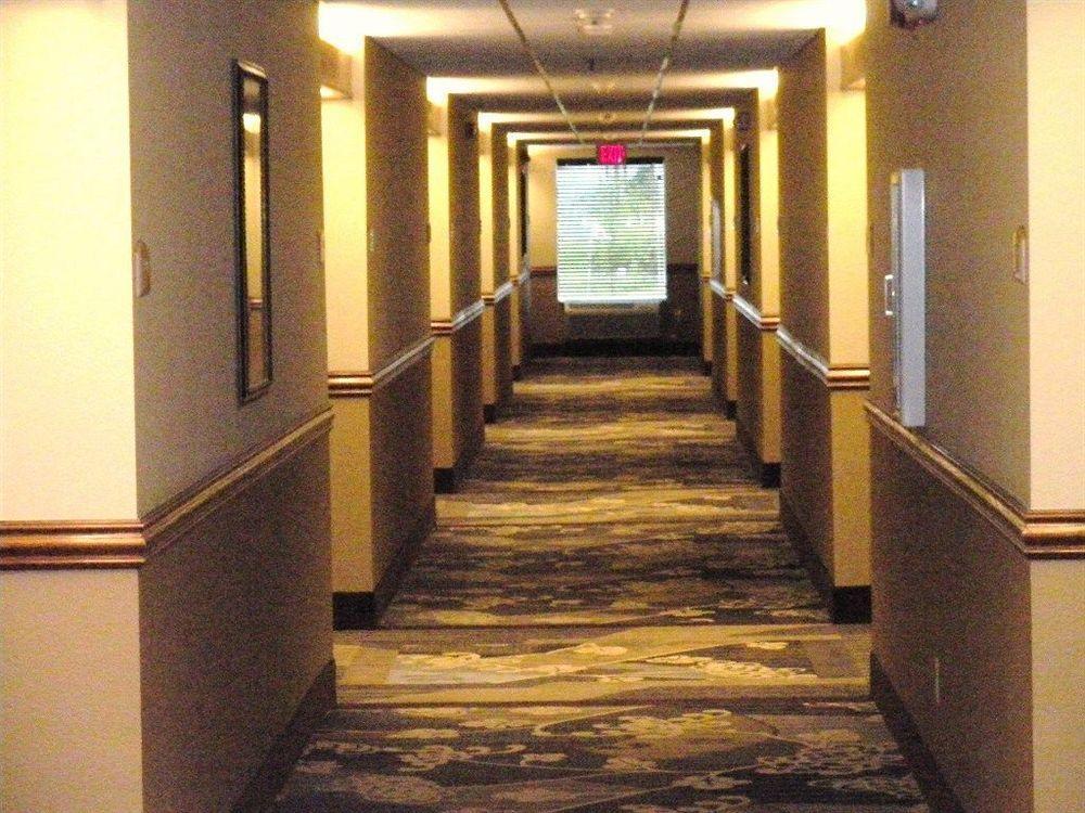 Spark By Hilton Branson Meadows Luaran gambar