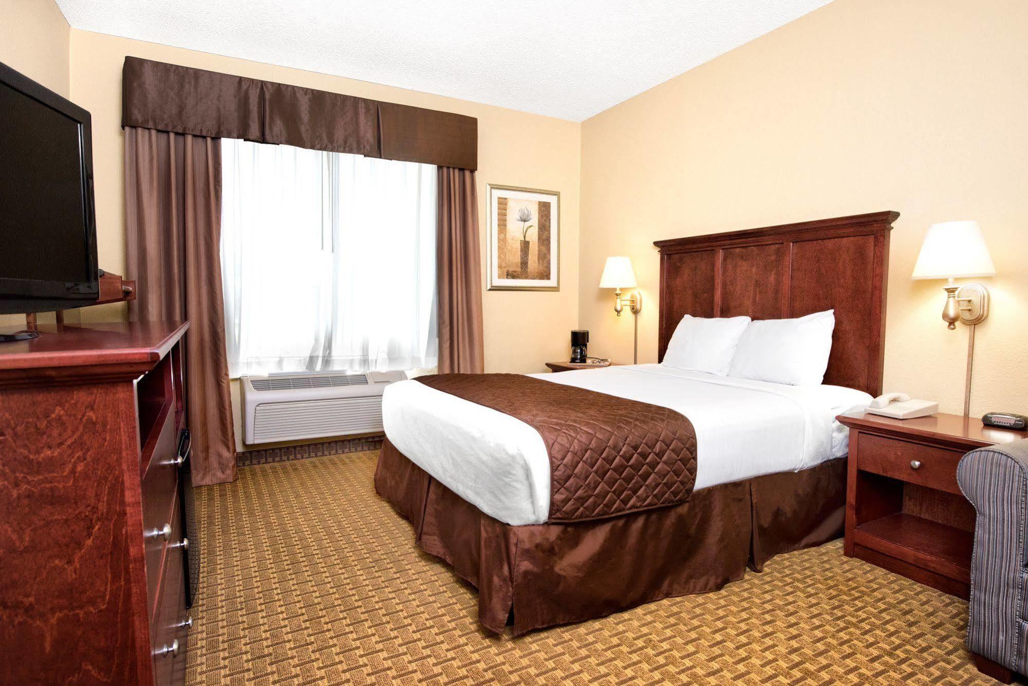 Spark By Hilton Branson Meadows Luaran gambar