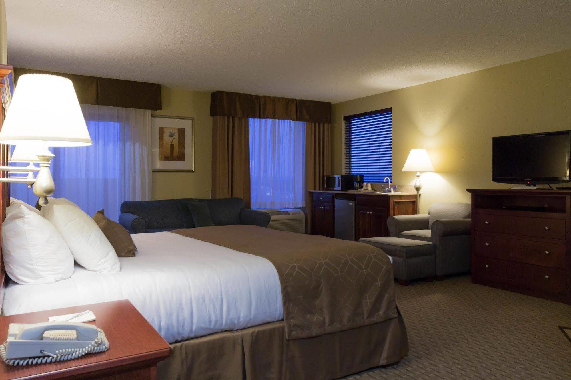 Spark By Hilton Branson Meadows Luaran gambar